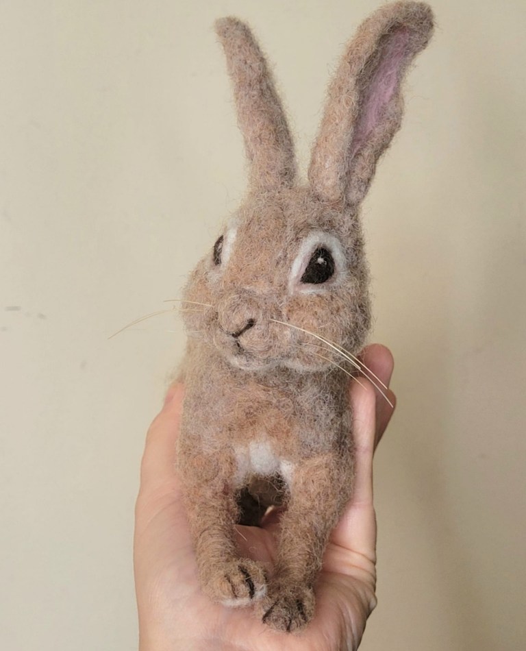 How to make a REALISTIC NEEDLE FELTED BUNNY | Fit to be loved